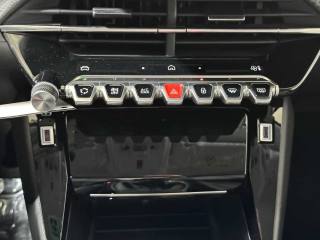 PEUGEOT 208 usata, con Sensore di luce