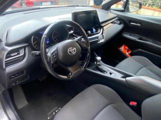 TOYOTA C-HR usata 8