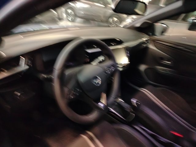 OPEL Corsa usata, con Servosterzo