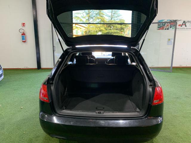 AUDI A4 usata, con Sedile posteriore sdoppiato