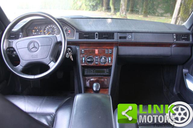 MERCEDES-BENZ 300 usata 35