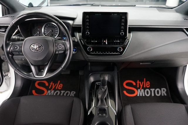 TOYOTA Corolla usata, con Cerchi in lega