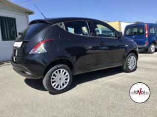 LANCIA Ypsilon usata, con Autoradio