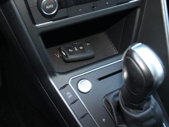 VOLKSWAGEN Polo usata, con Specchietti laterali elettrici