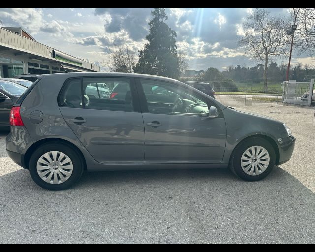 VOLKSWAGEN Golf usata, con ESP