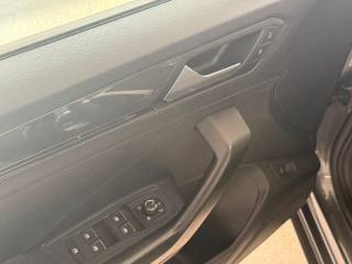 VOLKSWAGEN T-Roc usata, con Airbag testa