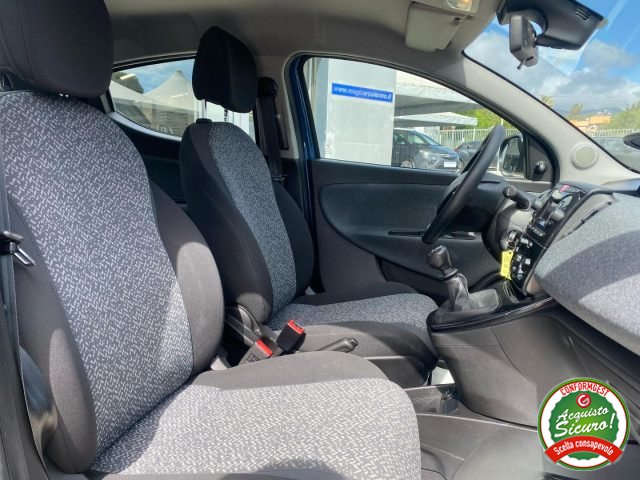 LANCIA Ypsilon usata, con Volante multifunzione