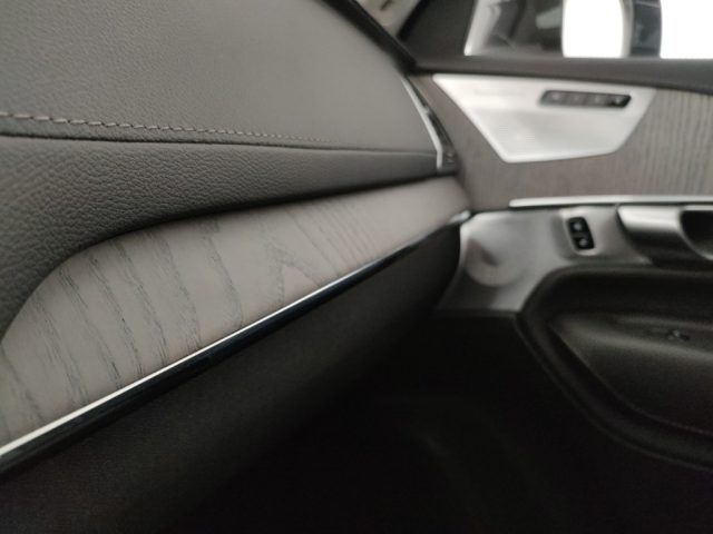 VOLVO XC90 usata, con Luci diurne LED