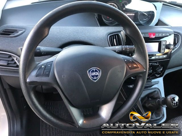 LANCIA Ypsilon usata, con Controllo trazione