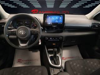 TOYOTA Yaris usata 12