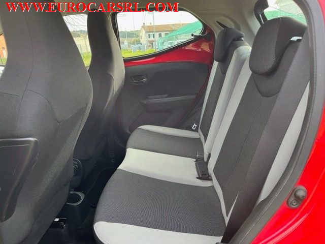 TOYOTA Aygo usata 16