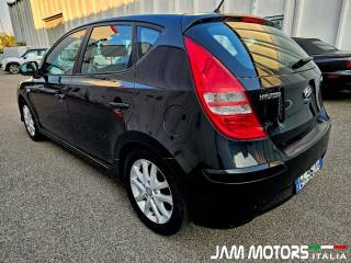 HYUNDAI i30 usata, con Airbag
