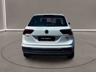 VOLKSWAGEN Tiguan usata, con Autoradio