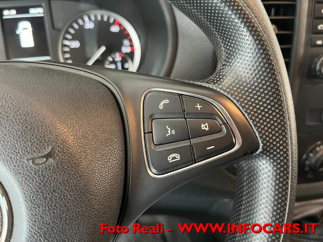 MERCEDES-BENZ Vito usata, con Bluetooth