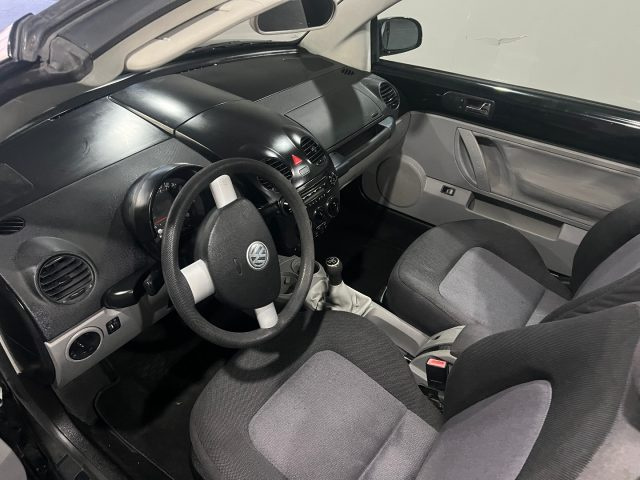 VOLKSWAGEN New Beetle usata, con Autoradio