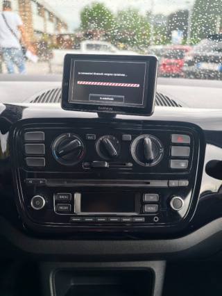 VOLKSWAGEN up! usata, con Cruise Control