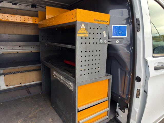 MERCEDES-BENZ Vito usata 13