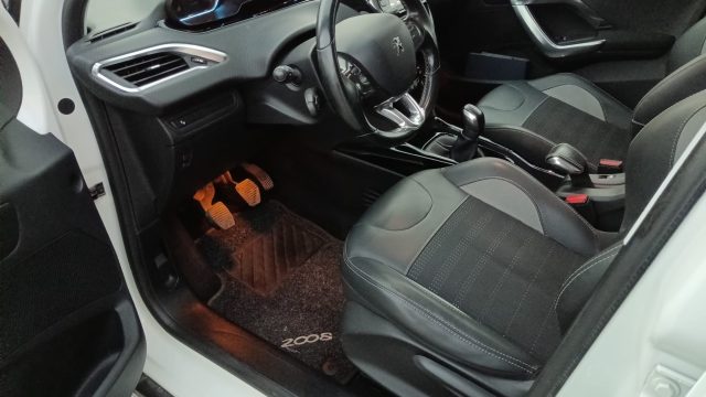 PEUGEOT 2008 usata, con Cruise Control