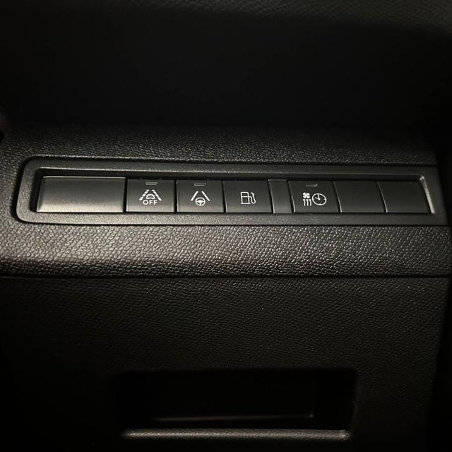 PEUGEOT 3008 usata, con Controllo elettronico della corsia