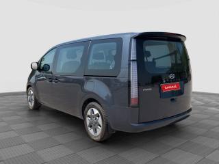 HYUNDAI Staria usata 2