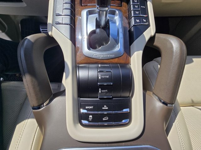 PORSCHE Cayenne usata, con Controllo trazione