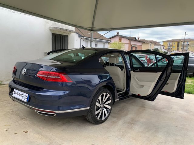 VOLKSWAGEN Passat usata, con Climatizzatore automatico, 3 zone