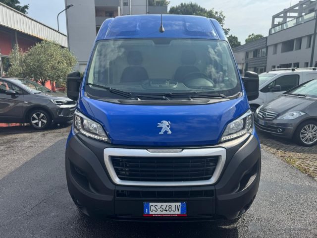 PEUGEOT Boxer usata, con Airbag