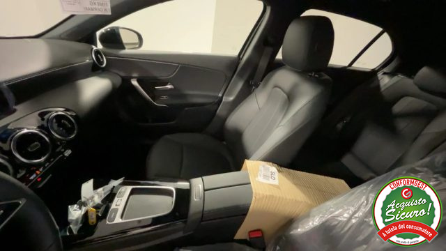 MERCEDES-BENZ A 180 usata, con Controllo automatico clima
