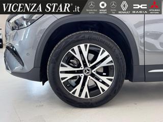 MERCEDES-BENZ GLA 180 usata, con Alzacristalli elettrici
