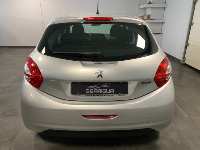PEUGEOT 208 usata, con Alzacristalli elettrici