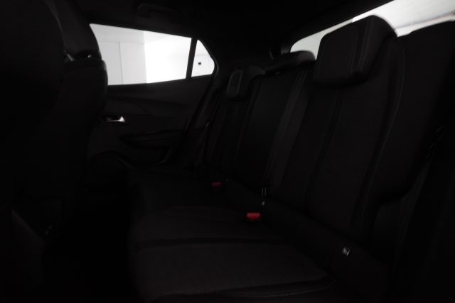 PEUGEOT 2008 usata 9