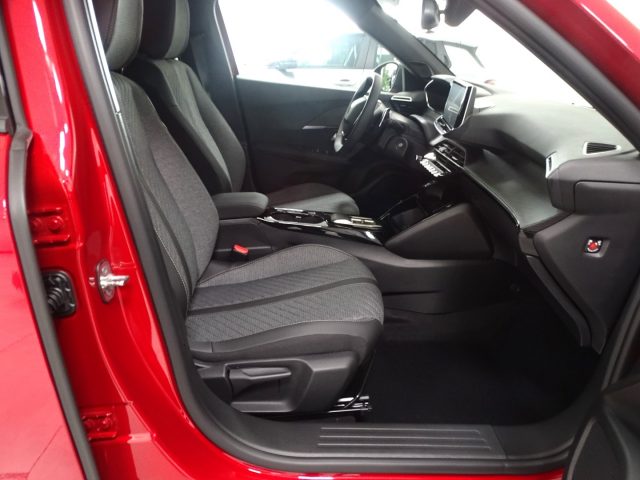 PEUGEOT 2008 usata, con Fari LED