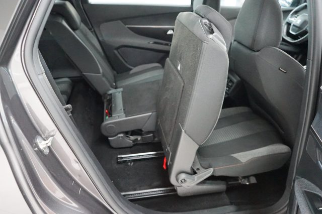 PEUGEOT 5008 usata, con Freno di stazionamento elettrico