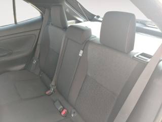 TOYOTA Yaris Cross usata, con Sedile posteriore sdoppiato
