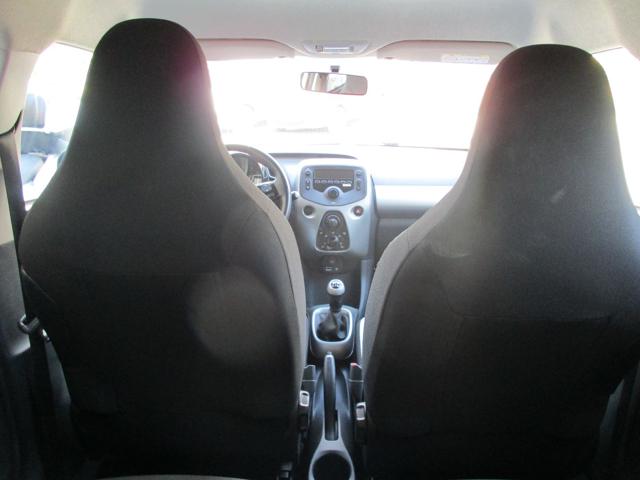 TOYOTA Aygo usata 10