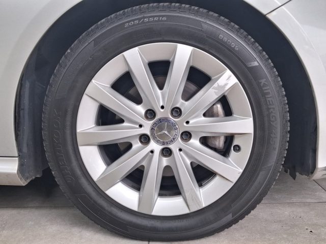 MERCEDES-BENZ A 180 usata, con Boardcomputer