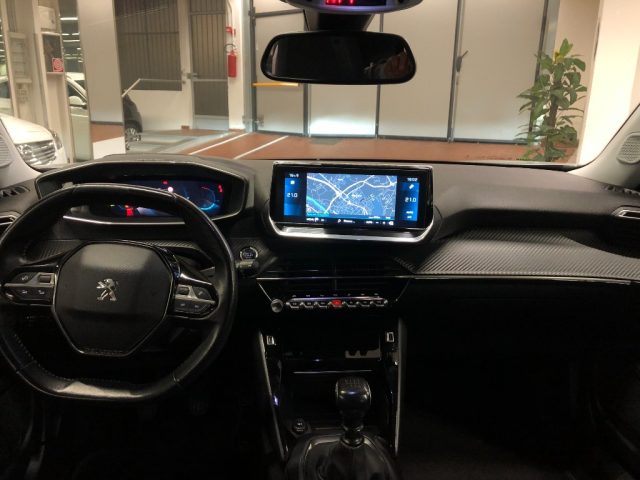 PEUGEOT 2008 usata, con Fari LED