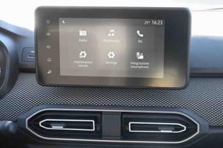 DACIA Sandero usata, con Touch screen