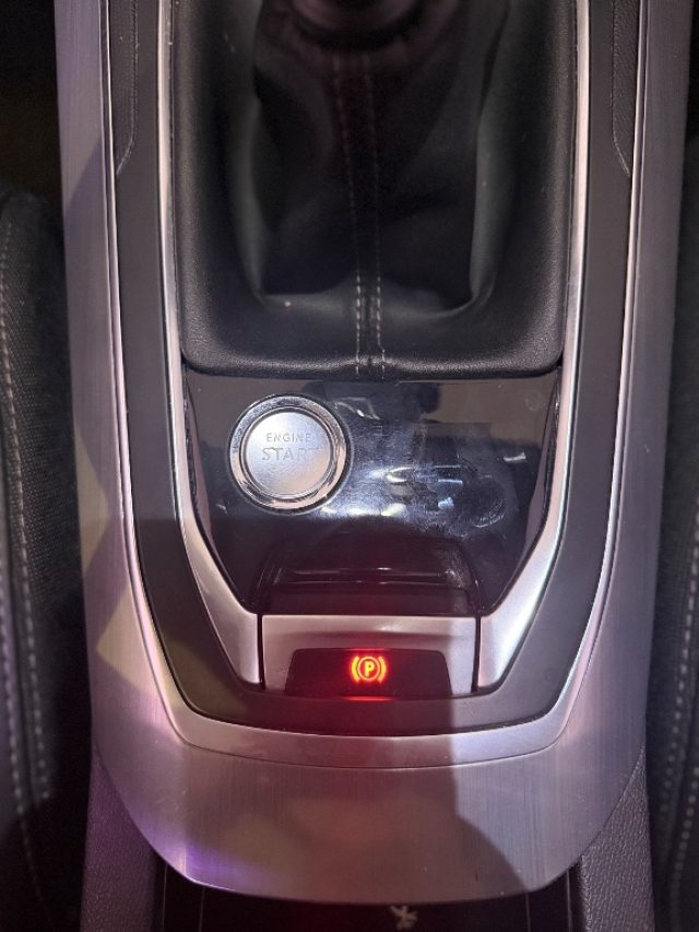 PEUGEOT 308 usata 16