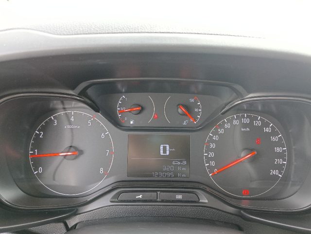 OPEL Combo usata, con Chiusura centralizzata