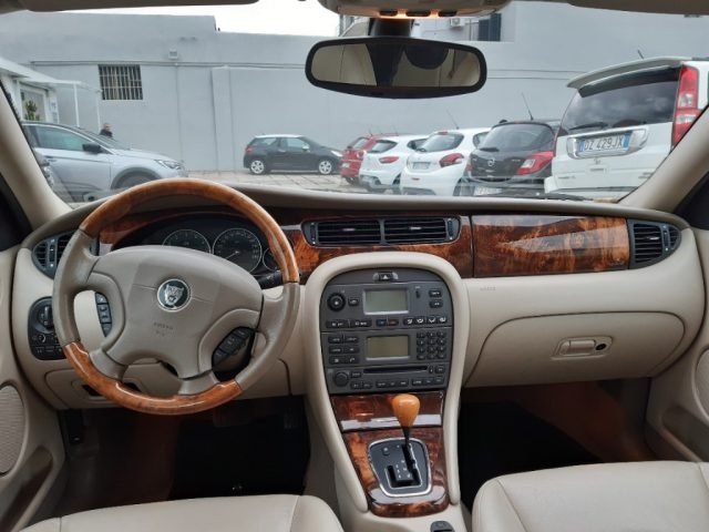 JAGUAR X-Type usata, con Alzacristalli elettrici