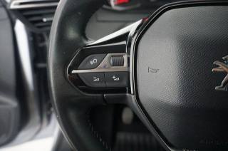PEUGEOT 208 usata, con Sedile posteriore sdoppiato