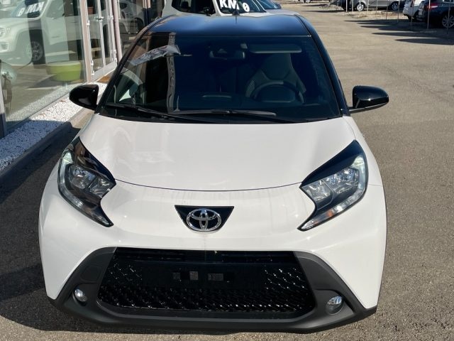 TOYOTA Aygo X usata, con Autoradio