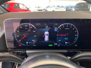 MERCEDES-BENZ GLA 250 usata, con Fari LED