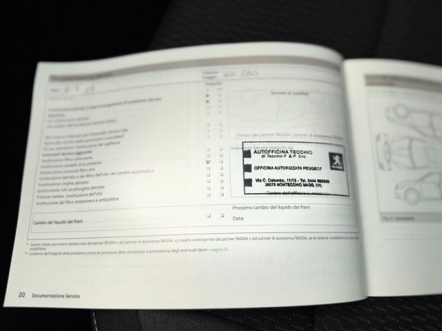 SKODA Rapid usata, con Bluetooth