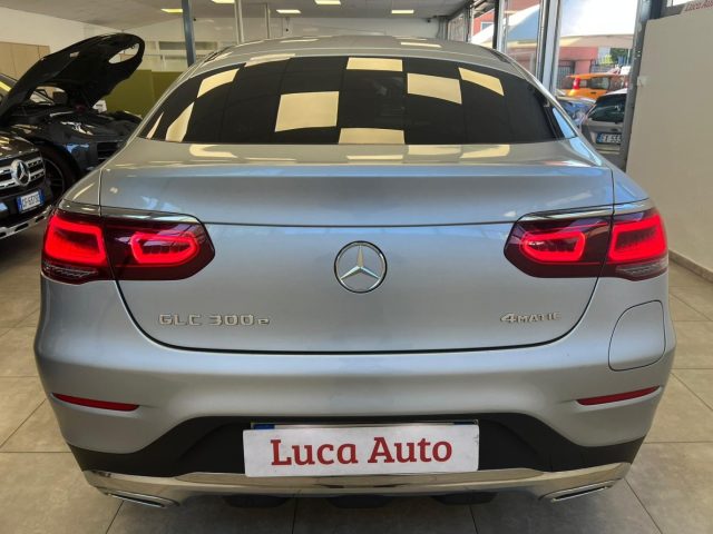 MERCEDES-BENZ GLC 300 usata, con Alzacristalli elettrici