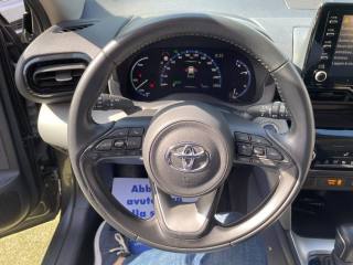 TOYOTA Yaris Cross usata, con Controllo automatico clima