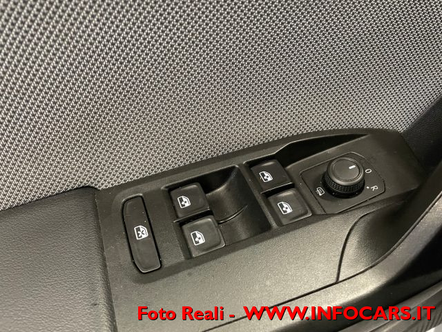 SEAT Leon usata, con Specchietti laterali elettrici