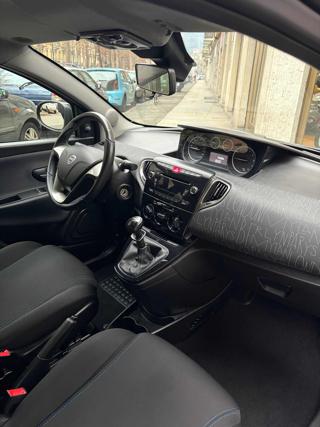 LANCIA Ypsilon usata, con Controllo trazione