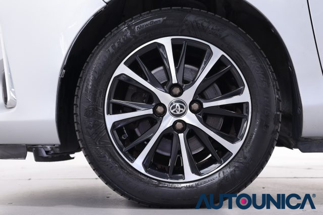 TOYOTA Yaris usata, con Fendinebbia
